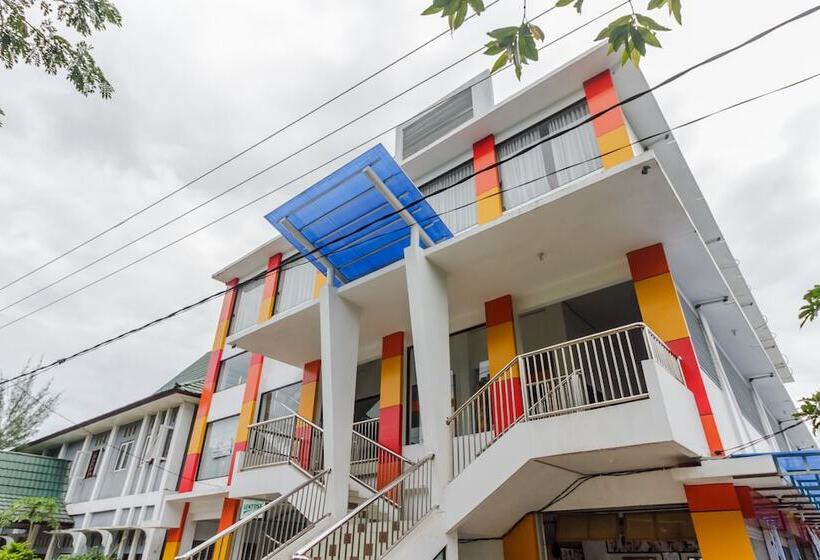 Пансион Reddoorz Syariah Near Rsu Suaka Insan Banjarmasin