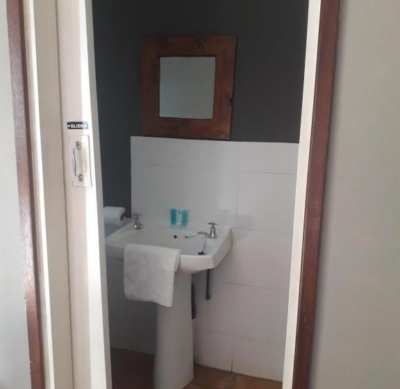 Пансион Woodpecker On Marine