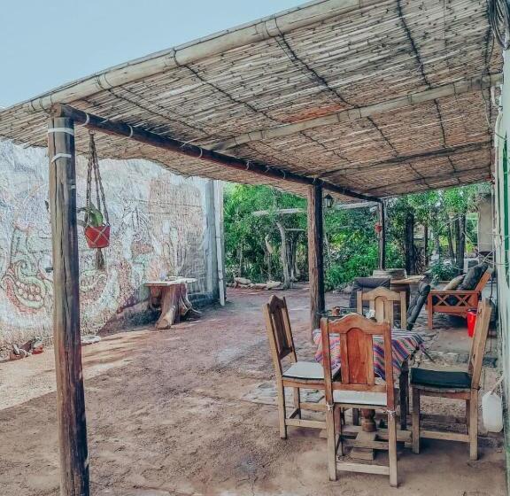 هاستل Hospedaje Familiar Raza Mistica