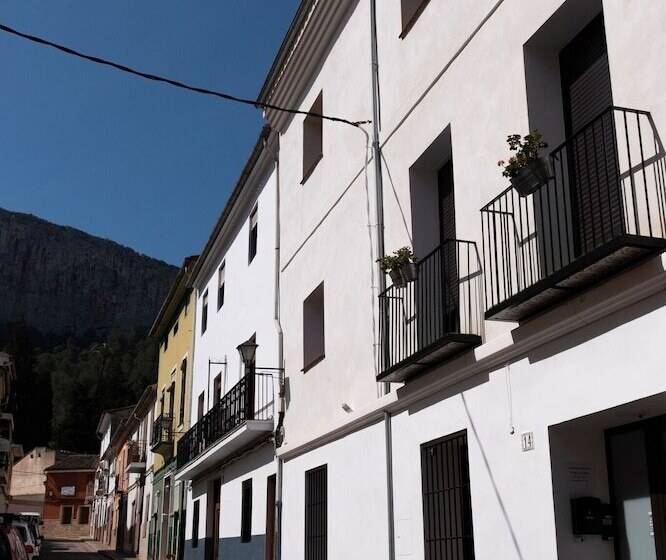 مبيت وإفطار Gomezs