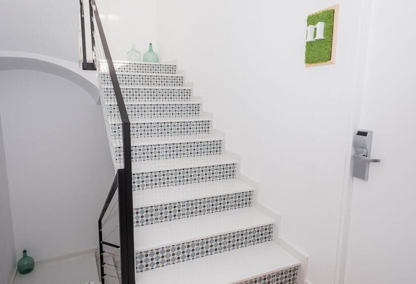 مبيت وإفطار Gomezs