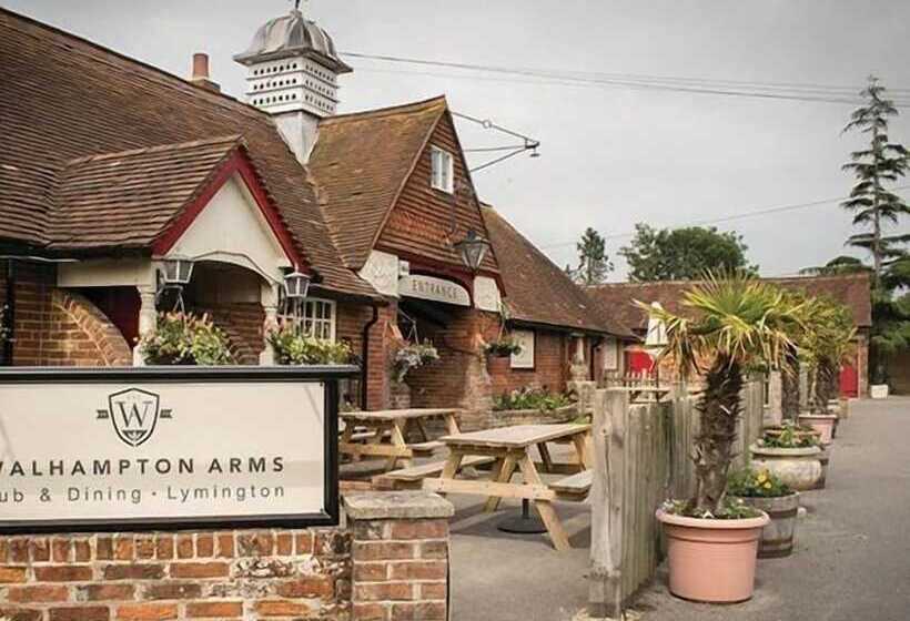 住宿加早餐 The Walhampton Arms