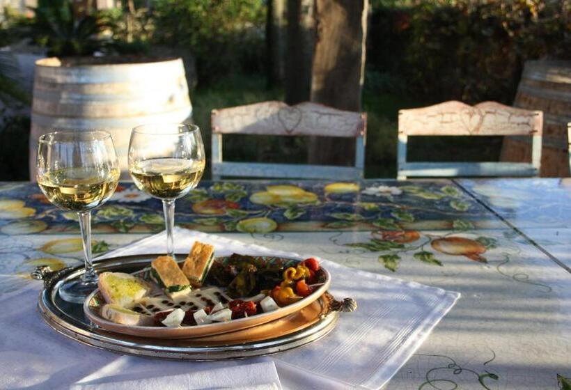 בית מלון כפרי Agriturismo Portoreschi