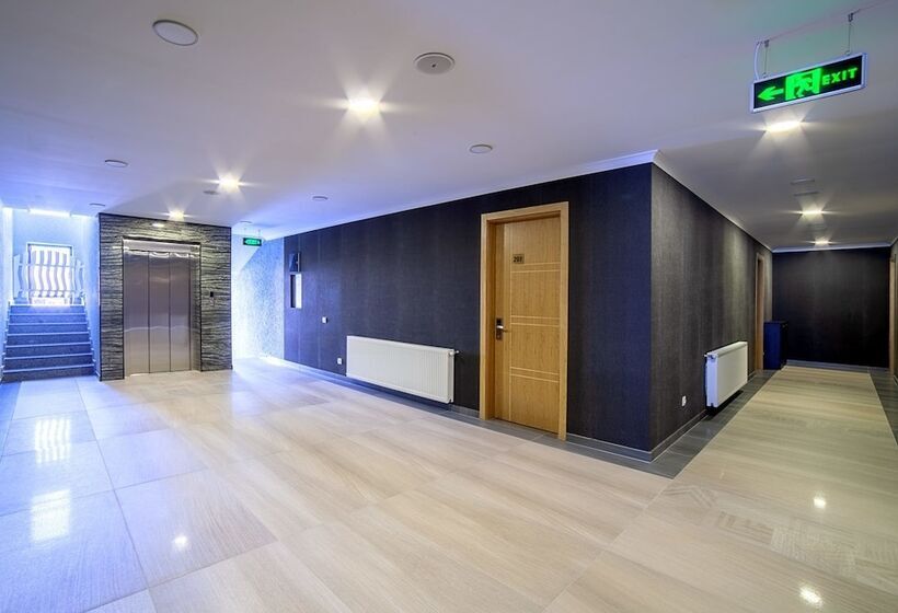 هتل Amiran S Park