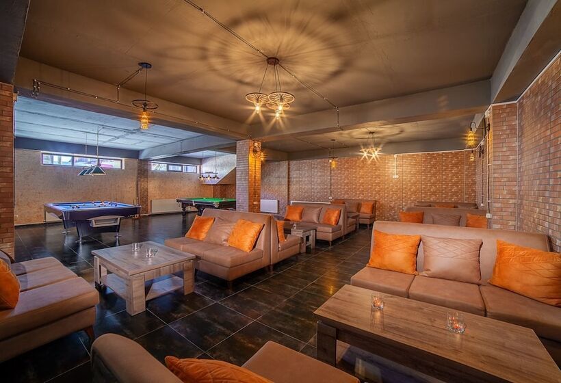 هتل Amiran S Park