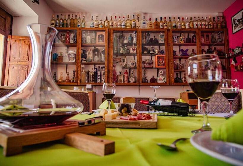 فندق Boutique El Viejo Mundo