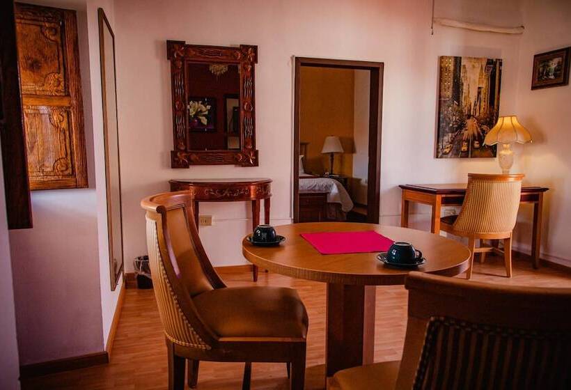 فندق Boutique El Viejo Mundo