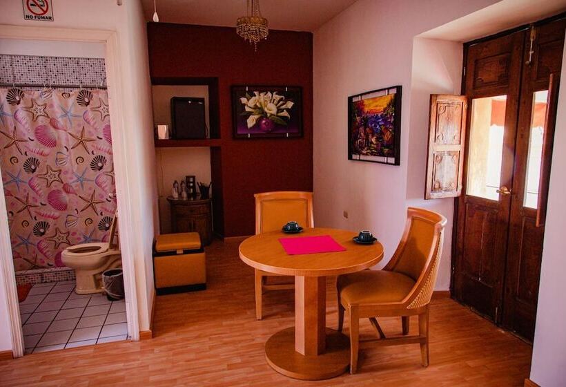 فندق Boutique El Viejo Mundo