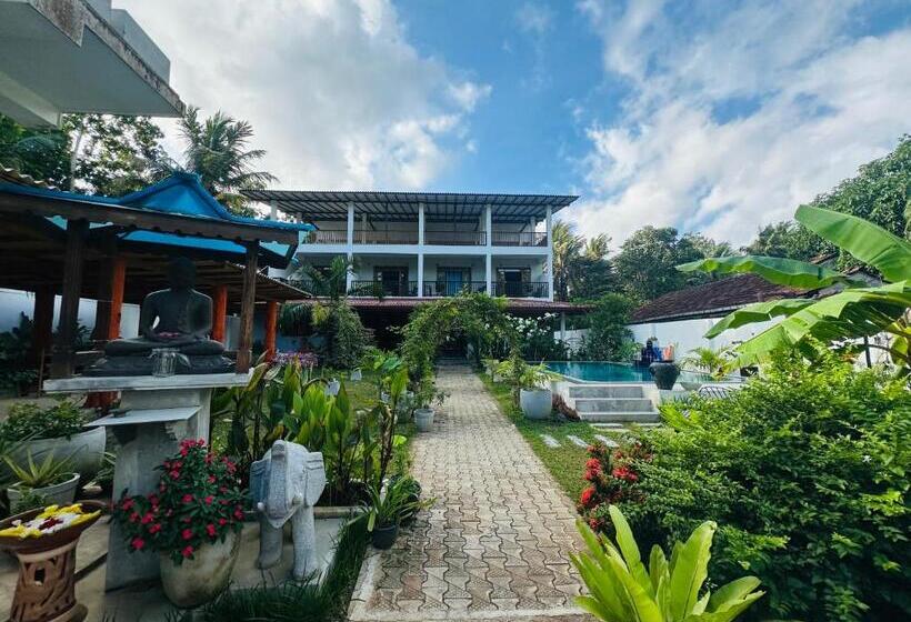 Отель Garden Villa Talalla