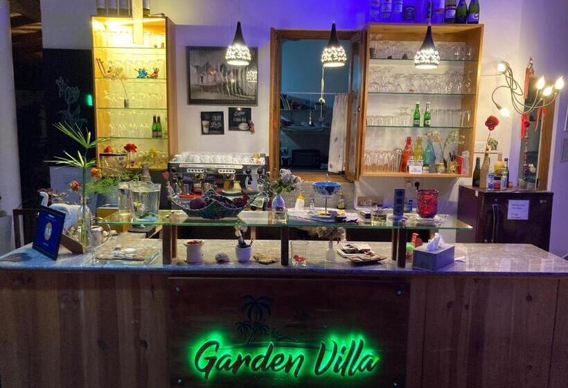 Отель Garden Villa Talalla