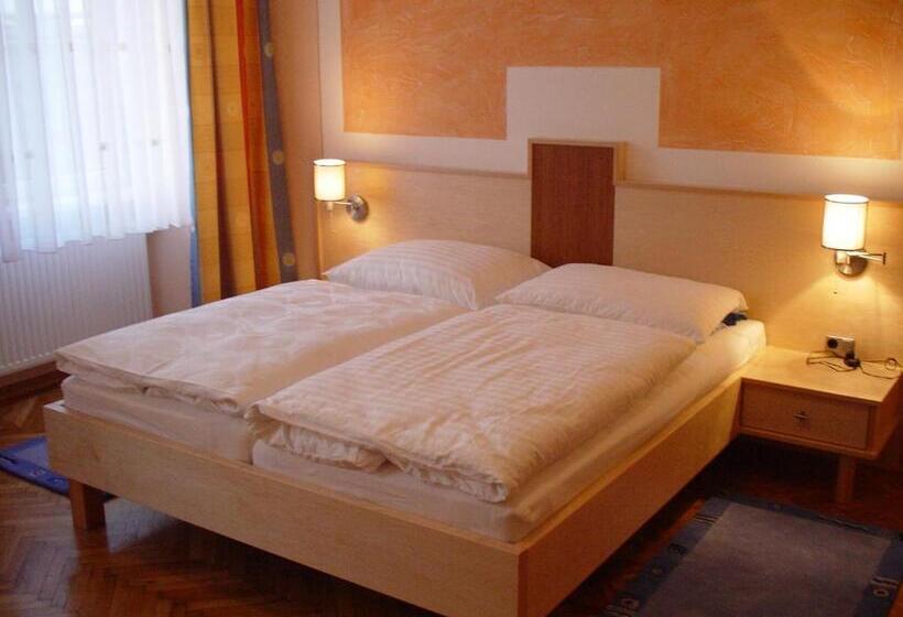 هتل Gasthof Schwabl Wirt