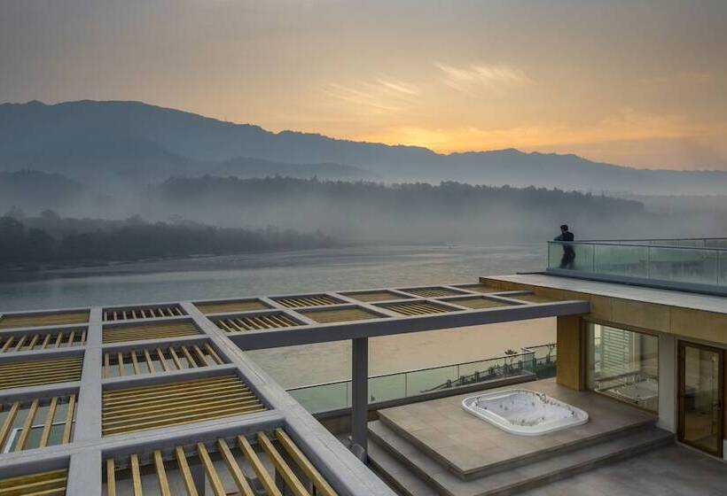 ホテル Modi Yoga Retreat