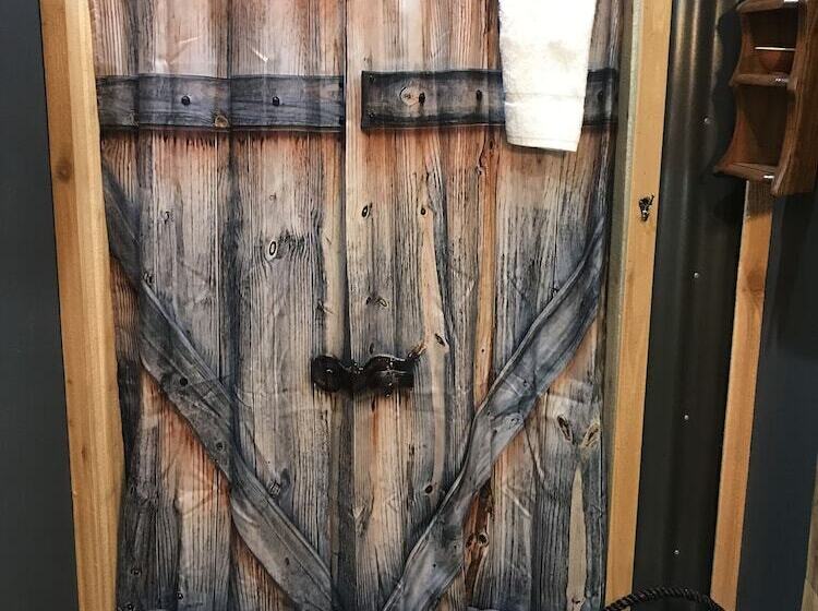 Пансион Come Friday Cottages