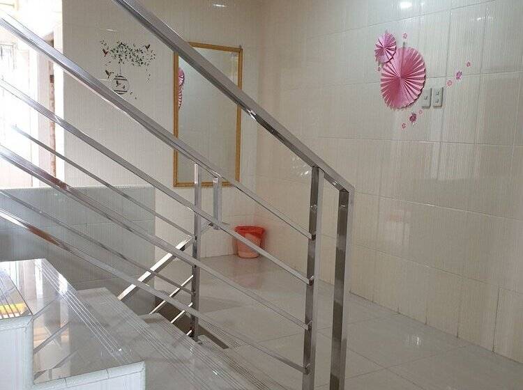 ペンション Hong Jaya Homestay   Hostel