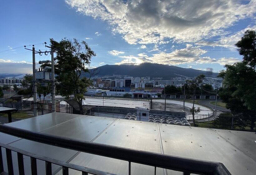 Air Suites Hotel Boutique