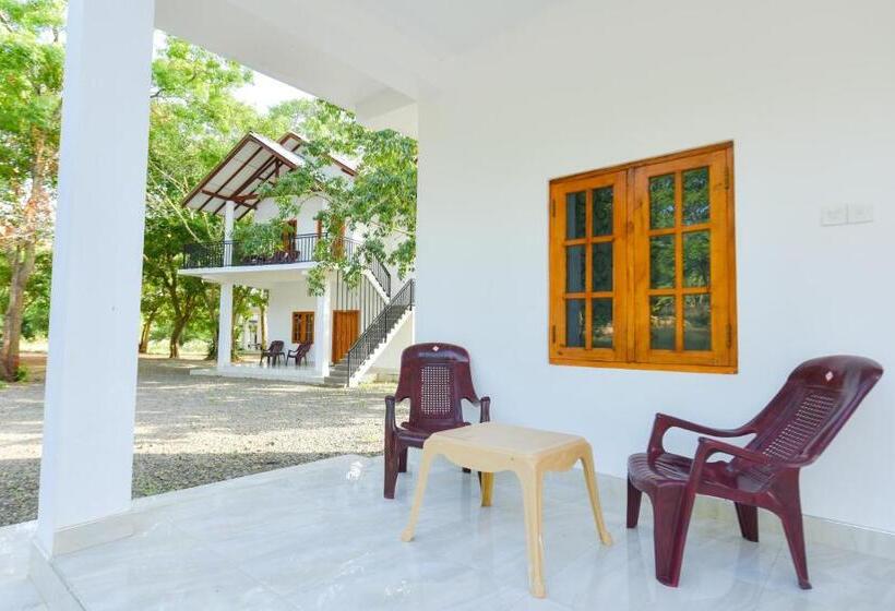 酒店 Andarawewa Nature Resort