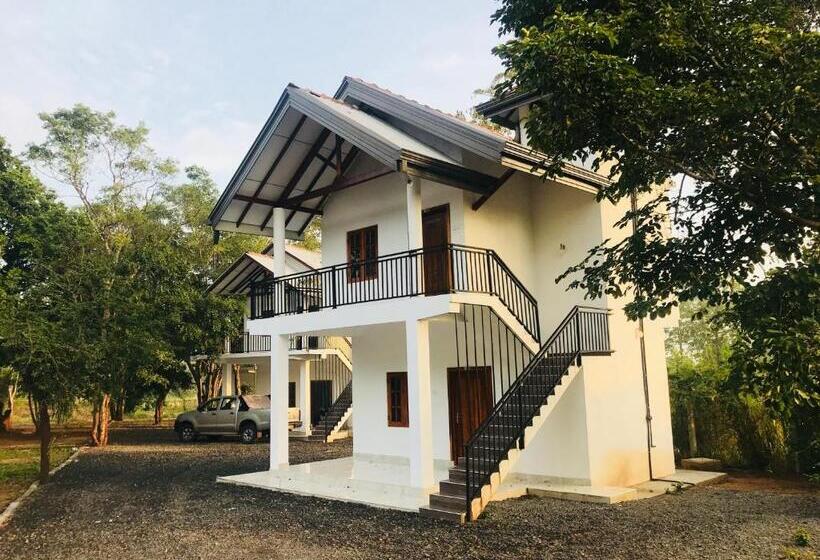 酒店 Andarawewa Nature Resort