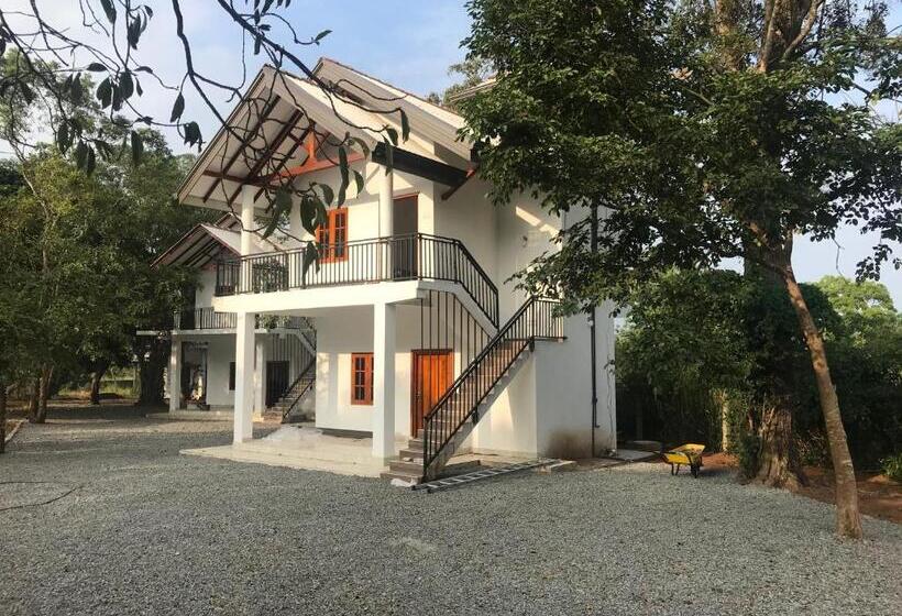 酒店 Andarawewa Nature Resort