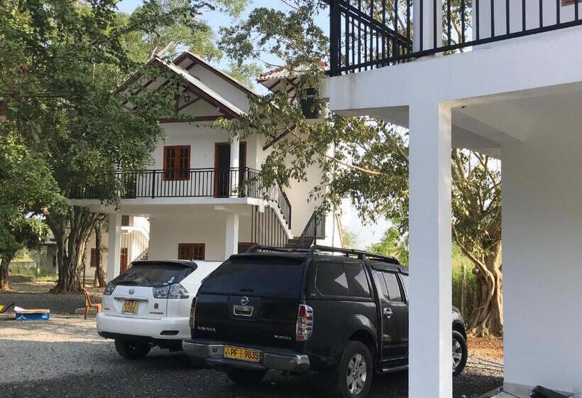 酒店 Andarawewa Nature Resort