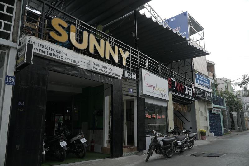 هتل Sunny Hostel