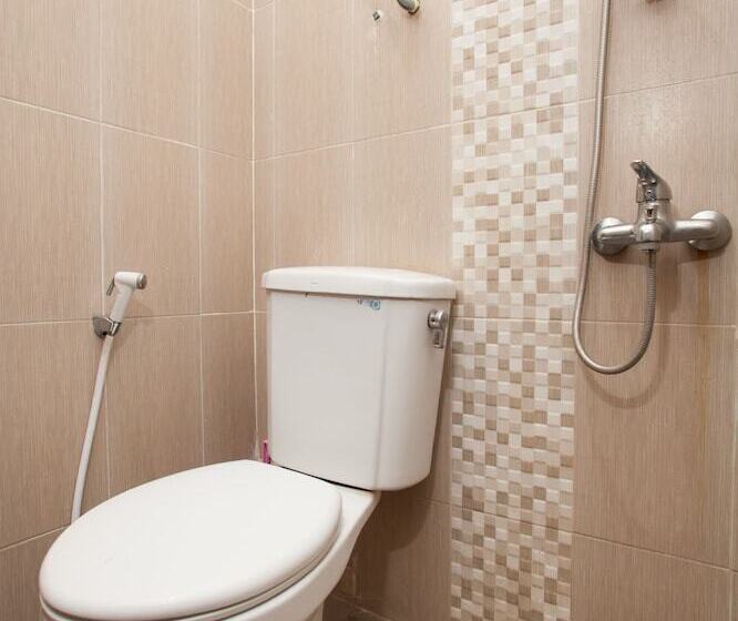 膳宿费 Reddoorz Syariah Near Singha Merjosari Park