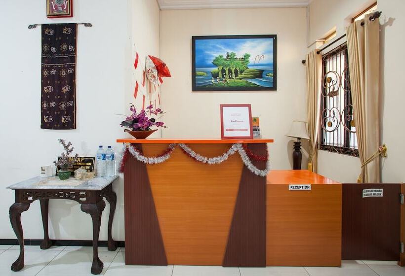 膳宿费 Reddoorz Syariah Near Singha Merjosari Park