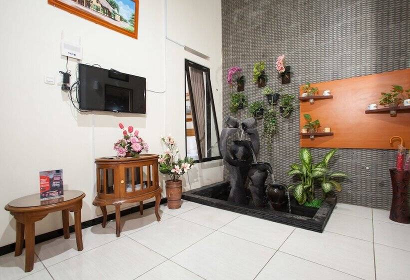 膳宿费 Reddoorz Syariah Near Singha Merjosari Park