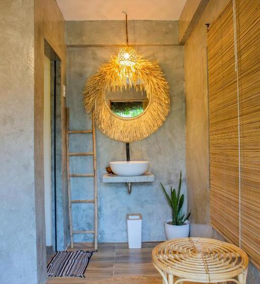 پانسیون Your Brothers House Tribal Village