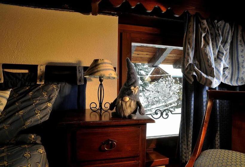 Aparthotel Foyer D Antan Suite Con Caminetto Hammam O Vasca Idromassaggio