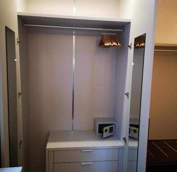 تختخواب و صبحانه 2 Navigli