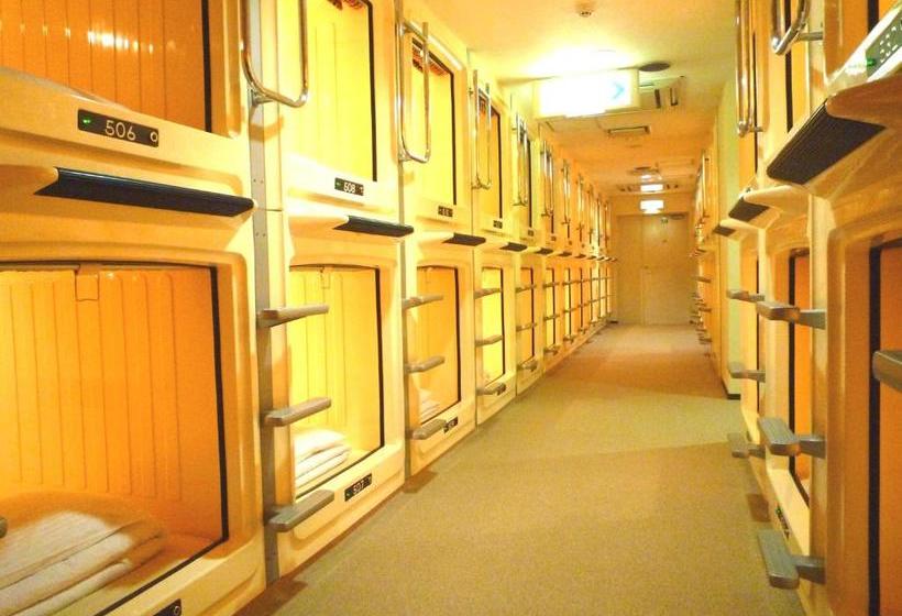 Capsule Hotel & Sauna Noble