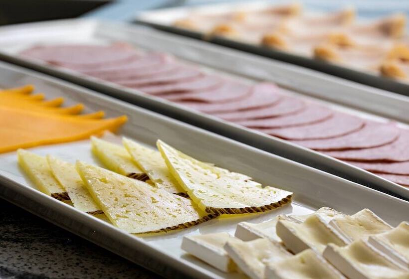 Ac Hotel By Marriott Grand Rapids Downtown