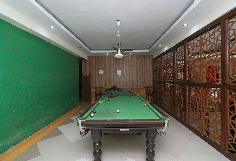 فندق Capital O 19854 Ridgewood Palace