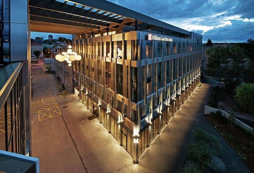 هتل Hilton Garden Inn Vilnius City Centre