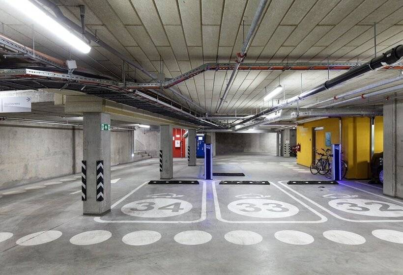 هتل Hilton Garden Inn Vilnius City Centre