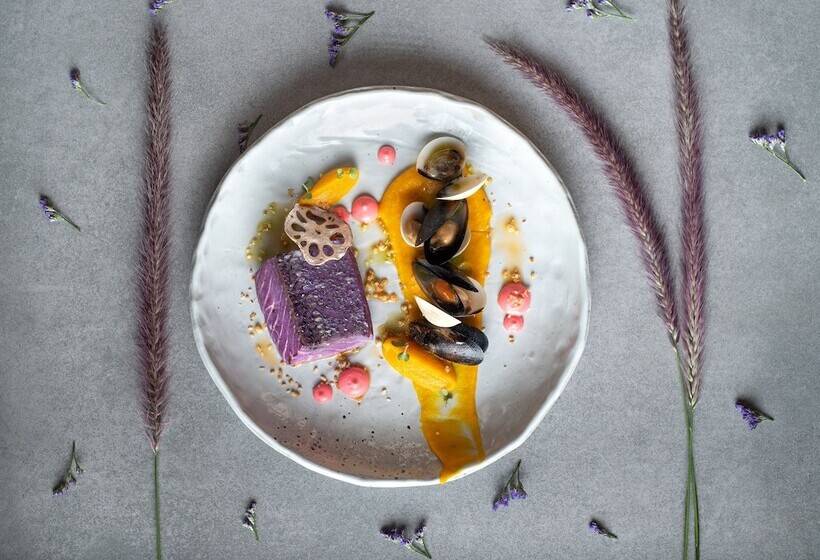 هتل Hilton Garden Inn Vilnius City Centre