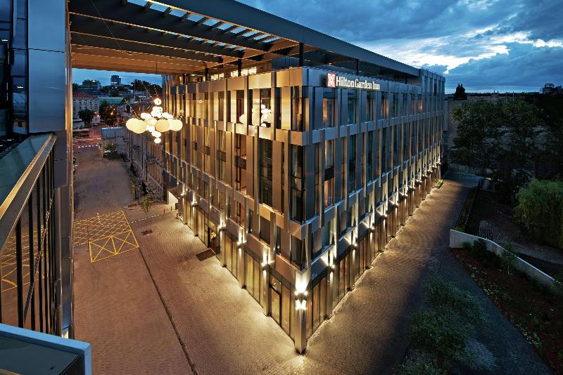 هتل Hilton Garden Inn Vilnius City Centre