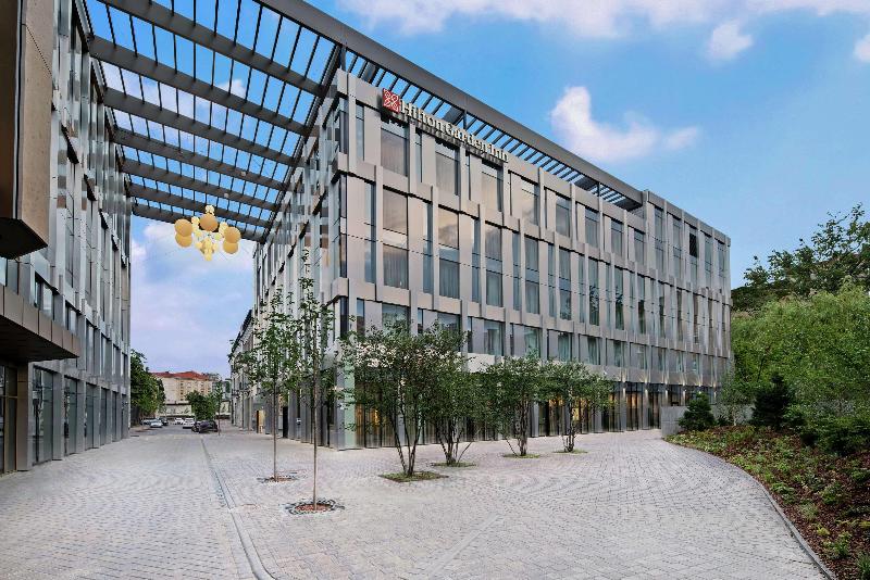 هتل Hilton Garden Inn Vilnius City Centre