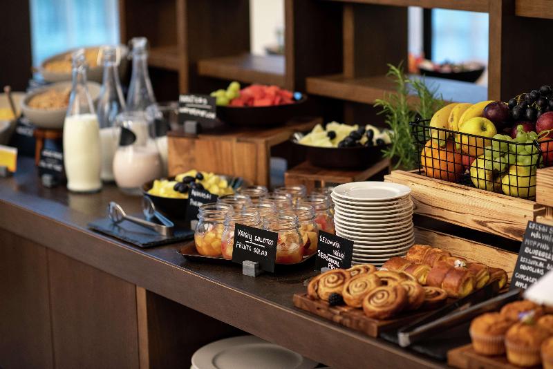 هتل Hilton Garden Inn Vilnius City Centre