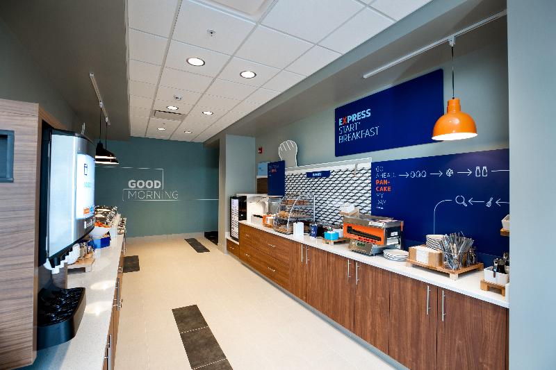 فندق Holiday Inn Express   Lethbridge Southeast, An Ihg