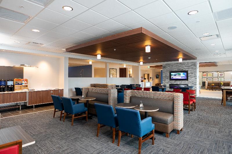 فندق Holiday Inn Express   Lethbridge Southeast, An Ihg