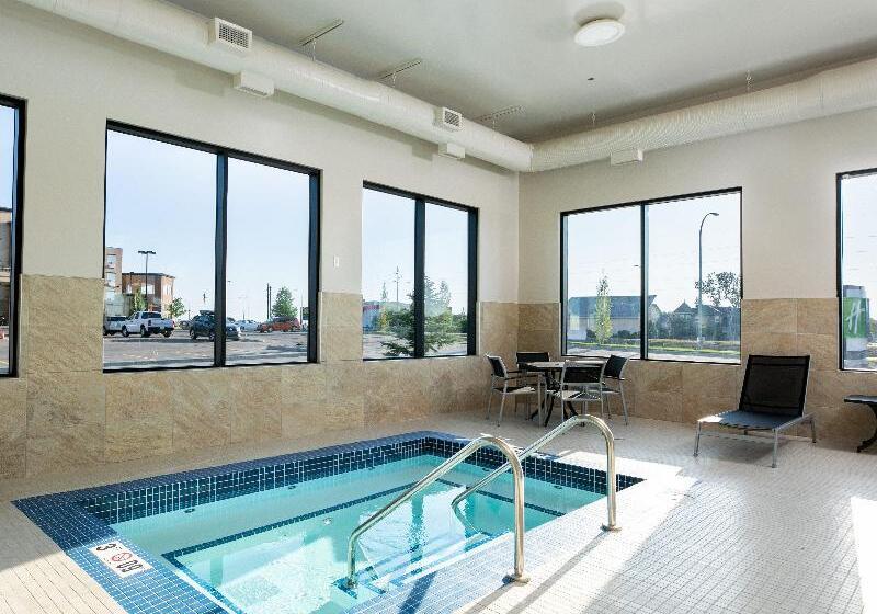 فندق Holiday Inn Express   Lethbridge Southeast, An Ihg