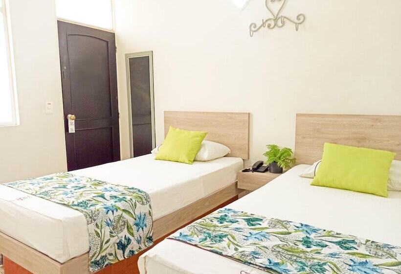 בית מלון כפרי Macedonia Plaza Medellin