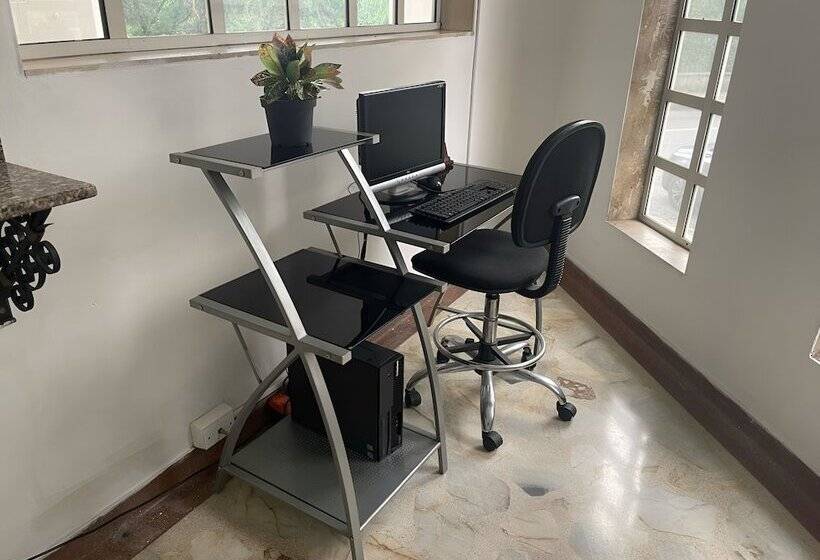 בית מלון כפרי Macedonia Plaza Medellin