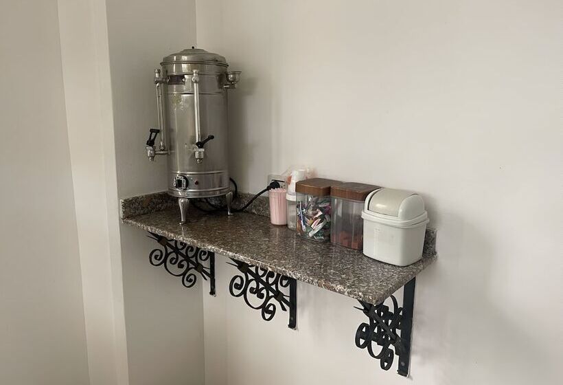 בית מלון כפרי Macedonia Plaza Medellin