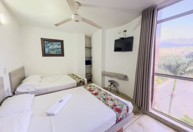 ホテル Macedonia Plaza Medellin