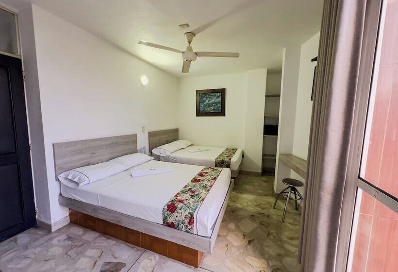 בית מלון כפרי Macedonia Plaza Medellin