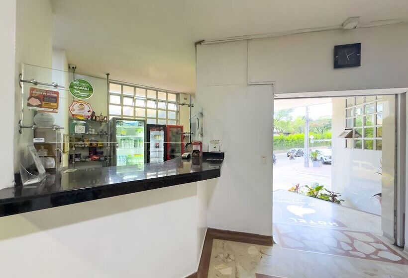 בית מלון כפרי Macedonia Plaza Medellin