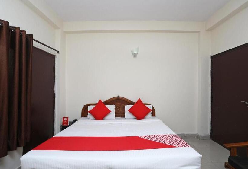 酒店 Oyo 14454 Celebration Bnb Home