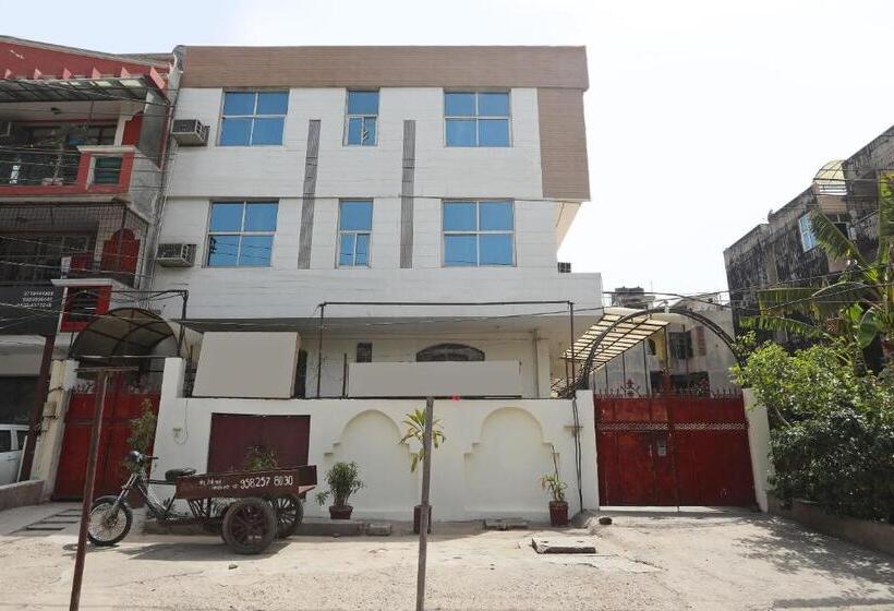 酒店 Oyo 14454 Celebration Bnb Home